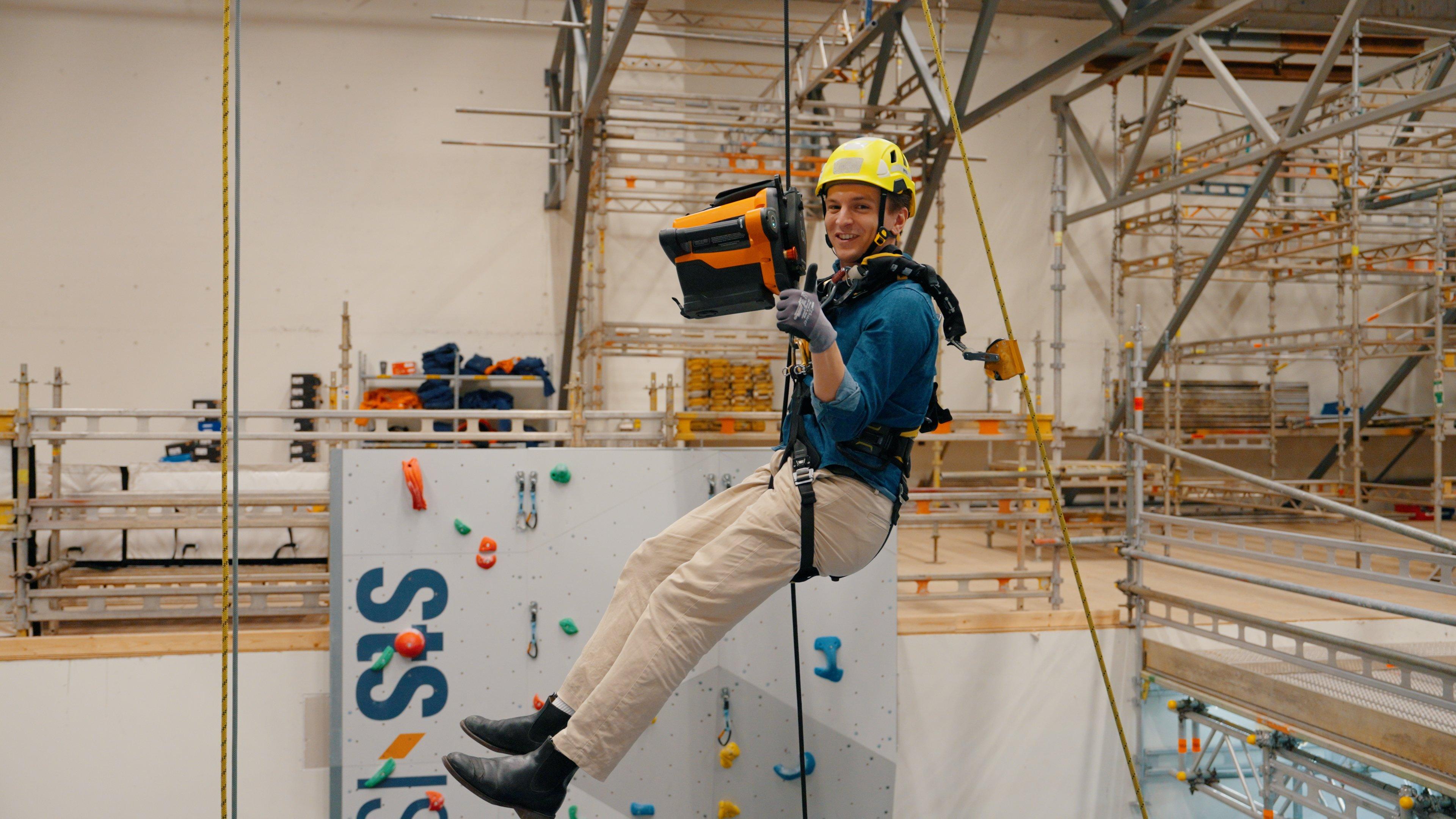 Ola Svenneby taumoped tommel opp